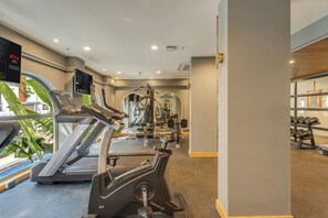 Apartment - Luxury Suite w City Views Pool Close to Beach (Candolim)