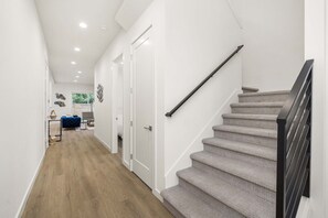 House, Smoking | 5 bedrooms - Brand New 5BR Home Fenced Yard Ample Parking (Renton)