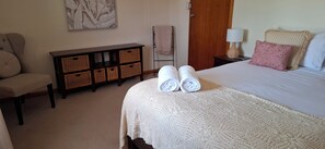 4 Schlafzimmer, Bügeleisen/Bügelbrett, kostenloses WLAN, Bettwäsche
