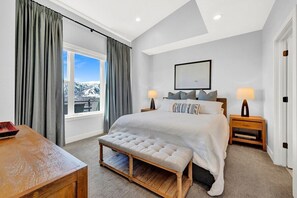 3 quartos, ferros/tábuas de passar roupa, Wi-Fi de cortesia