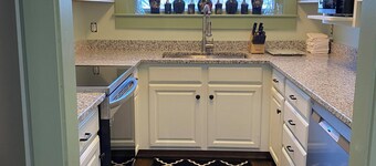 Must-Visit Okemo Mountain Resort, 1  bedroom in a 3-bedroom house Springfield VT