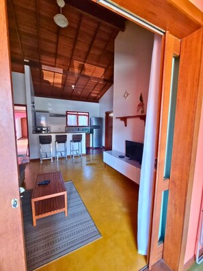 Interior - Charming beachfront apartment in Arraial d'Ajuda, with a swimming pool. (Arraial d'Ajuda)