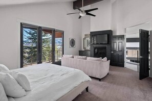 5 bedrooms, iron/ironing board, WiFi, bed sheets - Luxury Park City Home • Hot Tub • Pool Table • Fireplaces (Park City)