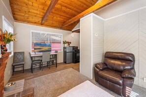 Smart-tv och eldstad