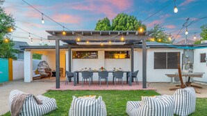 Unclassified image, 5 of 115, button - The Golden Saguaro | Stylish home w Casita (Phoenix)