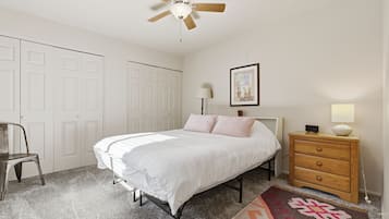 Comfort Apartment | Iron/ironing board, free WiFi, bed sheets