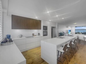 Fridge, stovetop, dishwasher, electric kettle