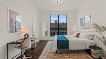 2 多间卧室、熨斗/熨衣板、WiFi、床单