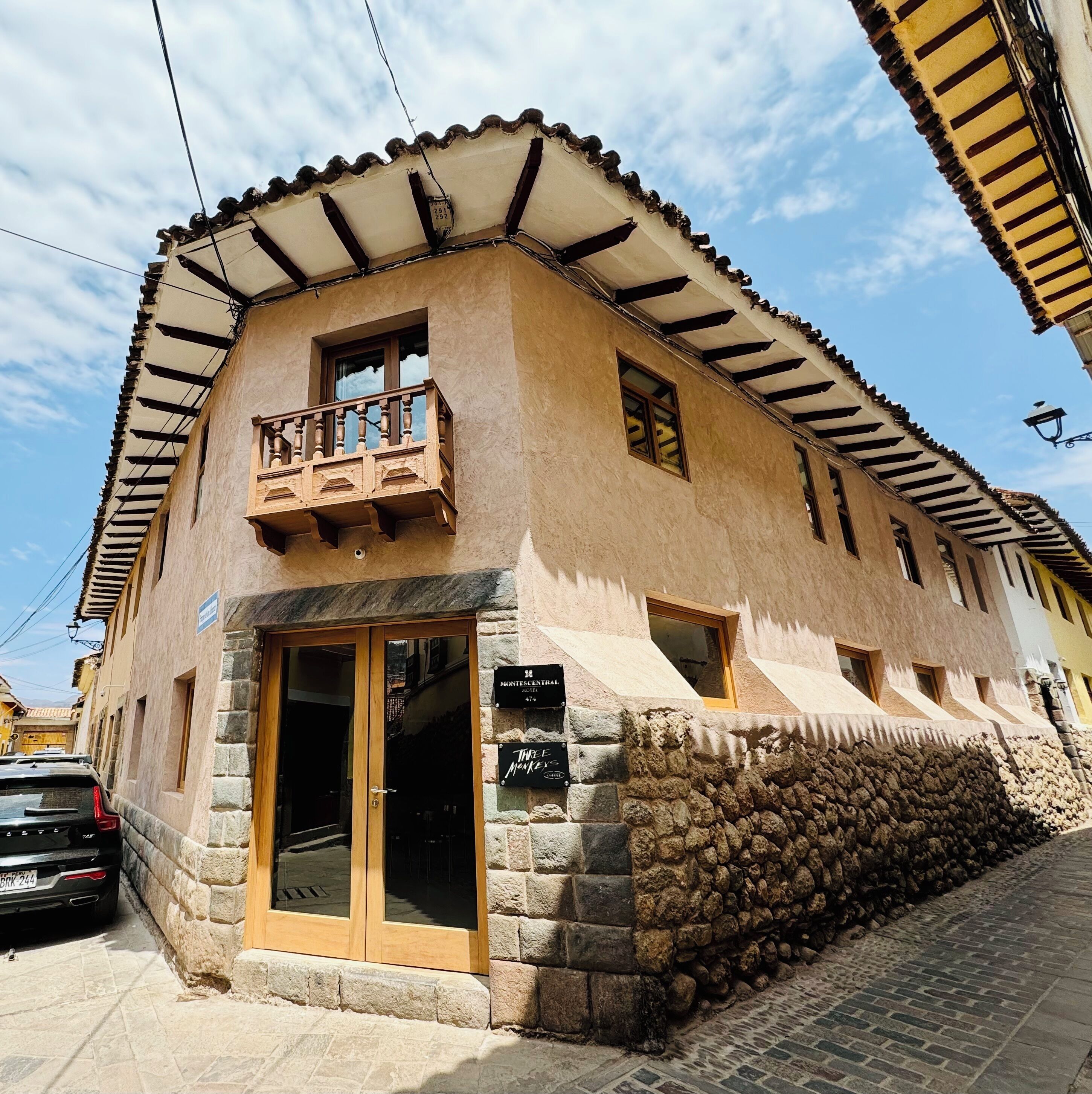 숙박 시설 정면