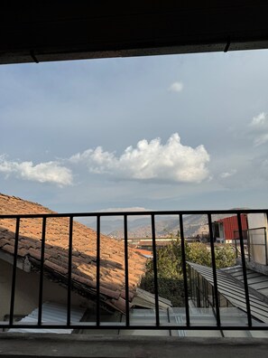 Comfort Double Room, Balcony, City View | Terrace/patio - HOTEL MONTES CENTRAL (Cusco)