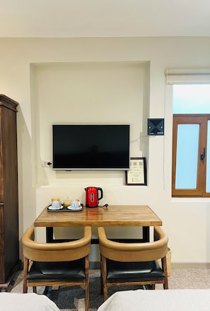 Standard Twin Room | In-room safe, blackout curtains, soundproofing, free WiFi - HOTEL MONTES CENTRAL (Cusco)