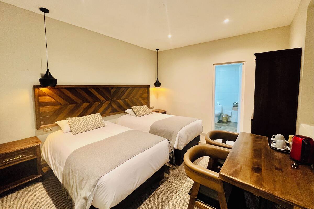 Standard Twin Room | In-room safe, blackout drapes, soundproofing, free WiFi