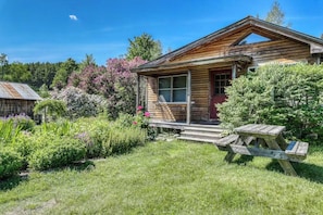 Exterior - VT Guest Cottage at Sugarbush in Moretown, VT (Northfield)
