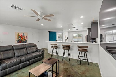 Panoramic Balcony Views | Pet-Friendly Casita