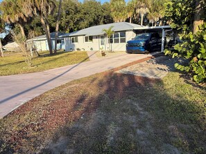 Property grounds - A little getaway boats welcome! (North Fort Myers)
