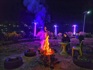 Fireplace - The Cozy Corner Hilltop 360 View Retreat (Shimla)