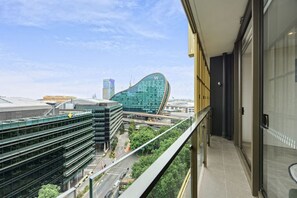 Property grounds - CBD 2BR Apartment | Free Parking | Fireworks (Sydney)