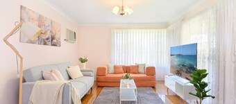 Warm 2BR Home • Relaxing Stay Near St Marys Centre