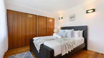 Strykejern/-brett, wi-fi og sengetøy