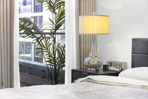 Bügeleisen/Bügelbrett, WLAN, Bettwäsche