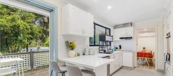 4BR Castle Hill Home | Garage | Near Mall & Park