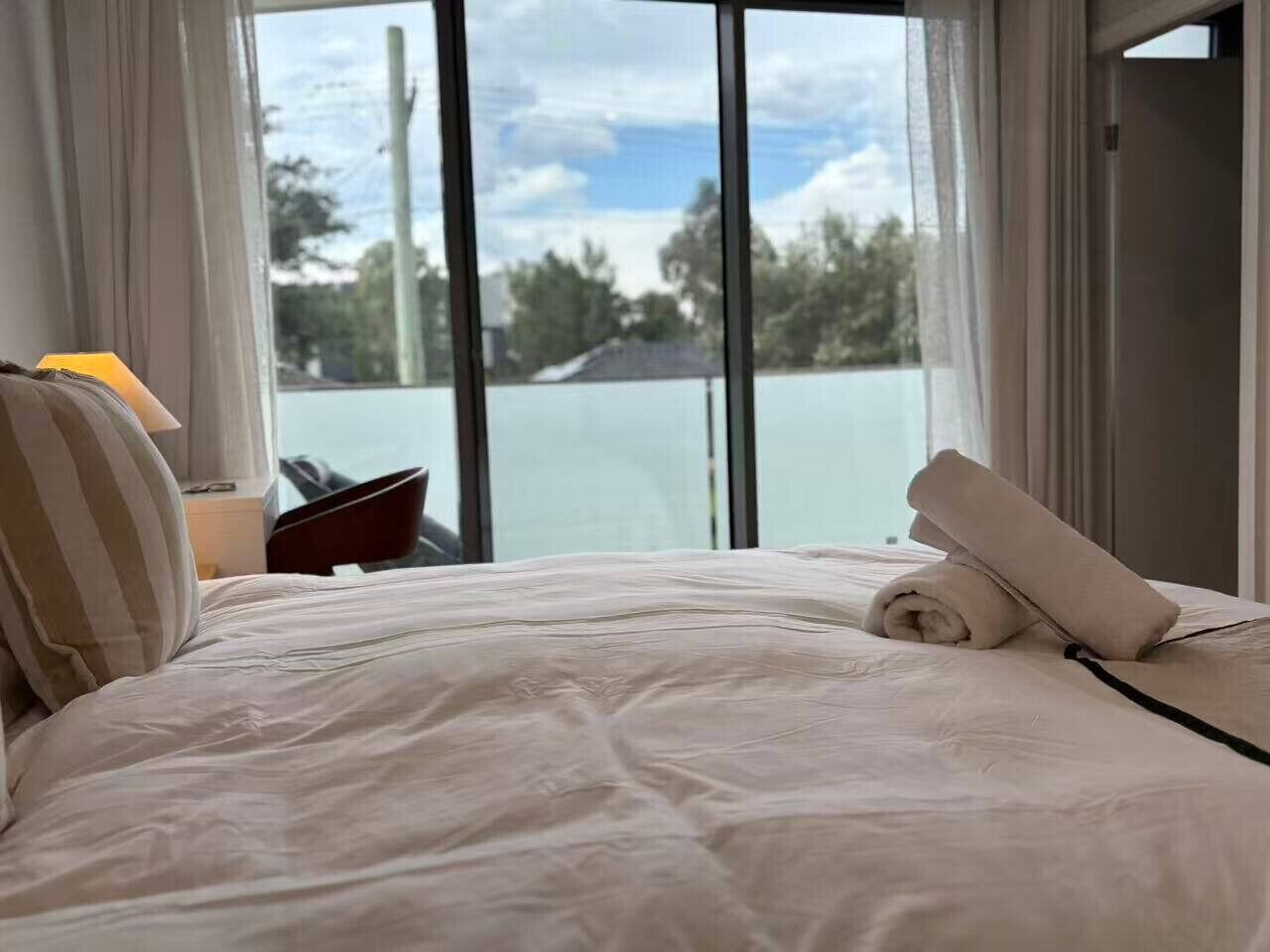 Bügeleisen/Bügelbrett, WLAN, Bettwäsche