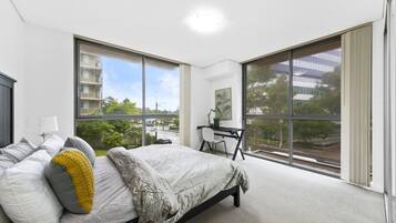 Fer et planche à repasser, Wi-Fi