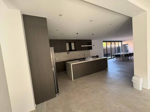 Spacious 5BR Family Haven in Kingsgrove for 12ppl