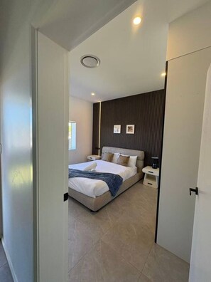 Bügeleisen/Bügelbrett, WLAN, Bettwäsche