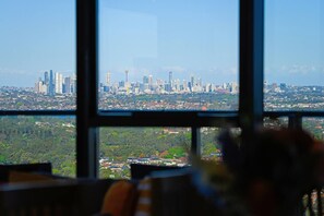 Interior - Spacious 4BR at Sydney Olympic Park with Best View (Sydney Olympic Park)