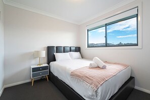 Fer et planche à repasser, Wi-Fi, draps fournis