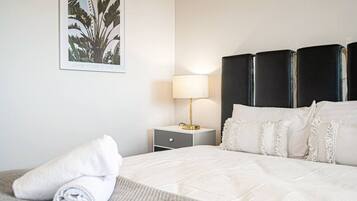 Bügeleisen/Bügelbrett, WLAN, Bettwäsche