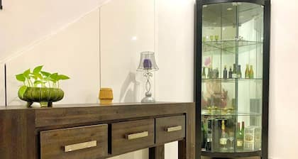 Near Train/Shopping at Bankstown