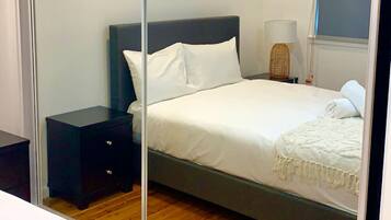 Tabla de planchar con plancha y wifi