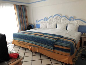 1 chambre, fer et planche à repasser, draps fournis