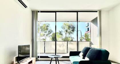 Modern Comfort | Hurstville 1BR