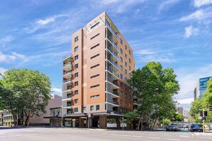 Exterior - CBD 3br apt for 8 guests near Train & Shopping (Ultimo)