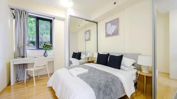 2 bedrooms, iron/ironing board, WiFi, bed sheets