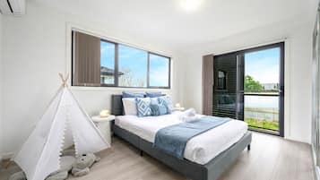 4 chambres, fer et planche à repasser, Wi-Fi, draps fournis