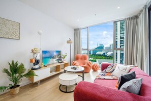 TV - CBD sweet 3Br ChinaTown/ICC & parking & Firework (Haymarket)