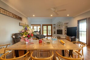 Dining - Sandalwood Estate｜Cellar· Piano· BBQ (Greta)