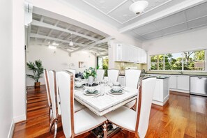 Dining - Stathfield Stylish 6br house with Pool/Tennis (Strathfield)