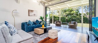 Stathfield Stylish 6br house with Pool/Tennis