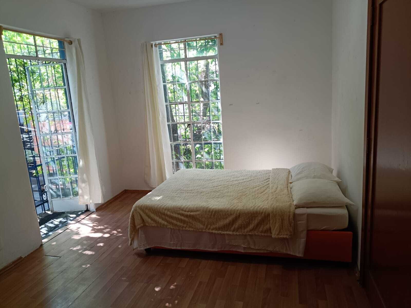 8 bedrooms, iron/ironing board, WiFi, bed sheets