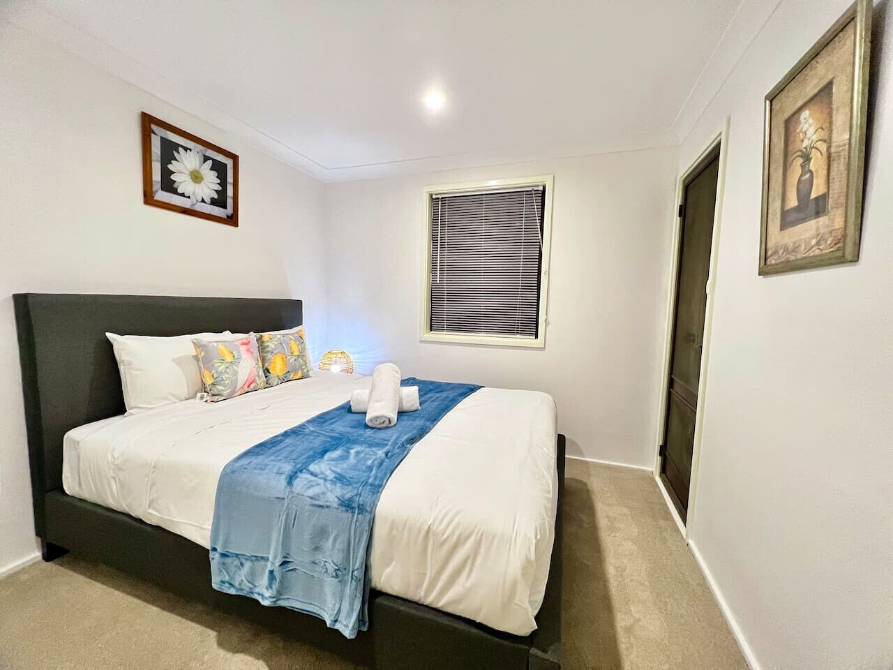 Tabla de planchar con plancha y wifi 