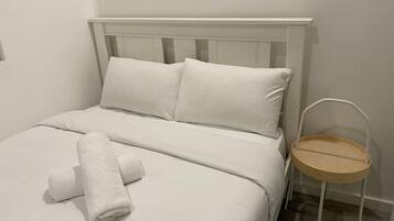 Bureau, Wi-Fi, draps fournis