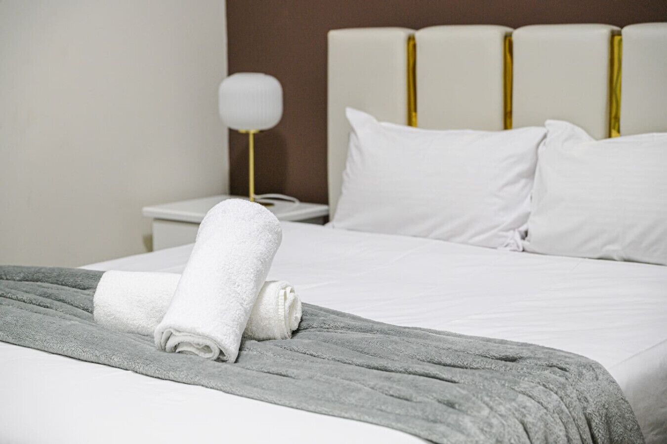 Fer et planche à repasser, Wi-Fi, draps fournis