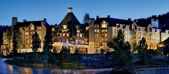 The Ritz-Carlton, Lake Tahoe 3-Bedroom Suite