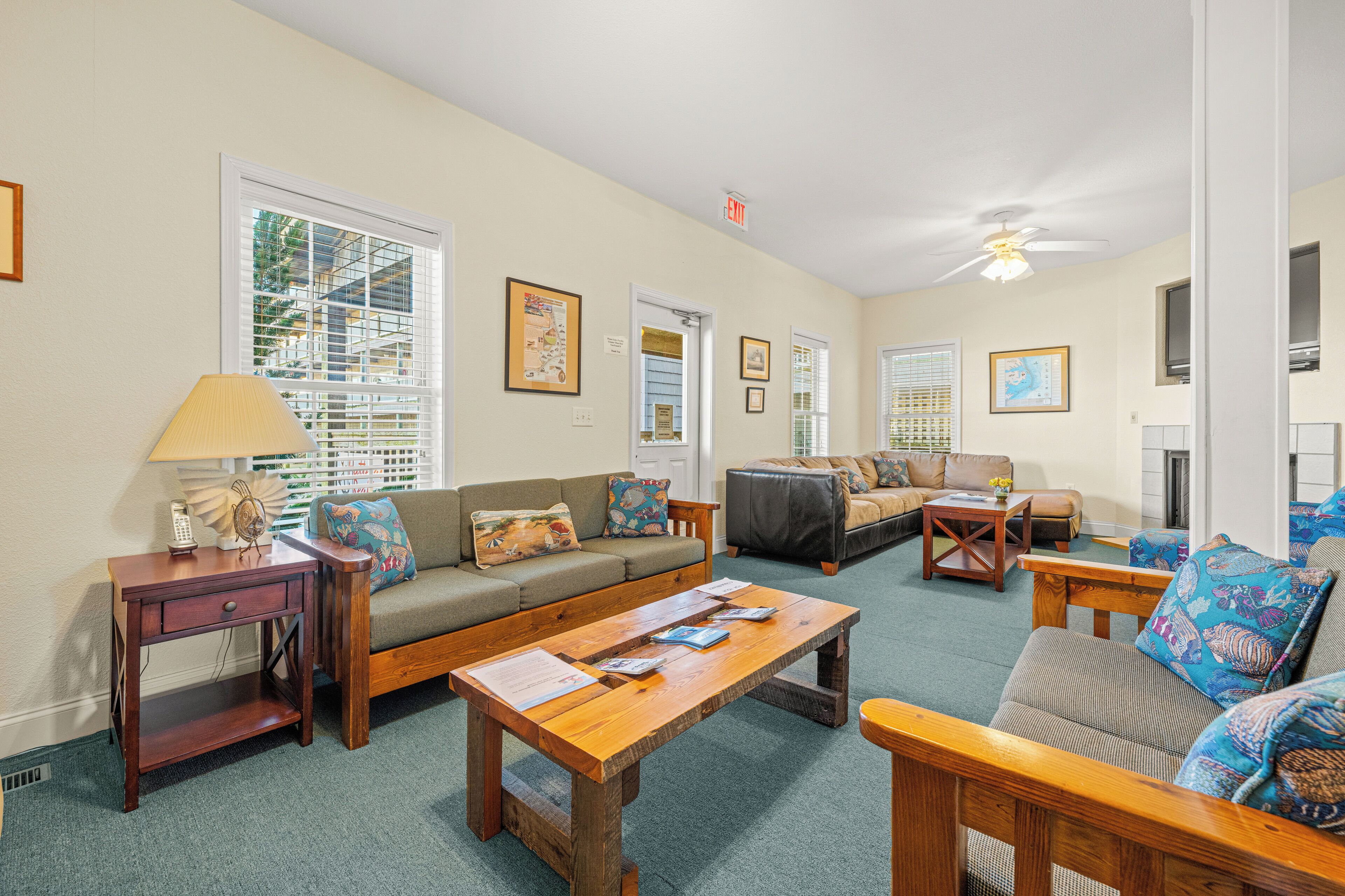 Oceanfront Condo, Beach Access, Shared Pool, & Hot Tub - Hatteras, NC
