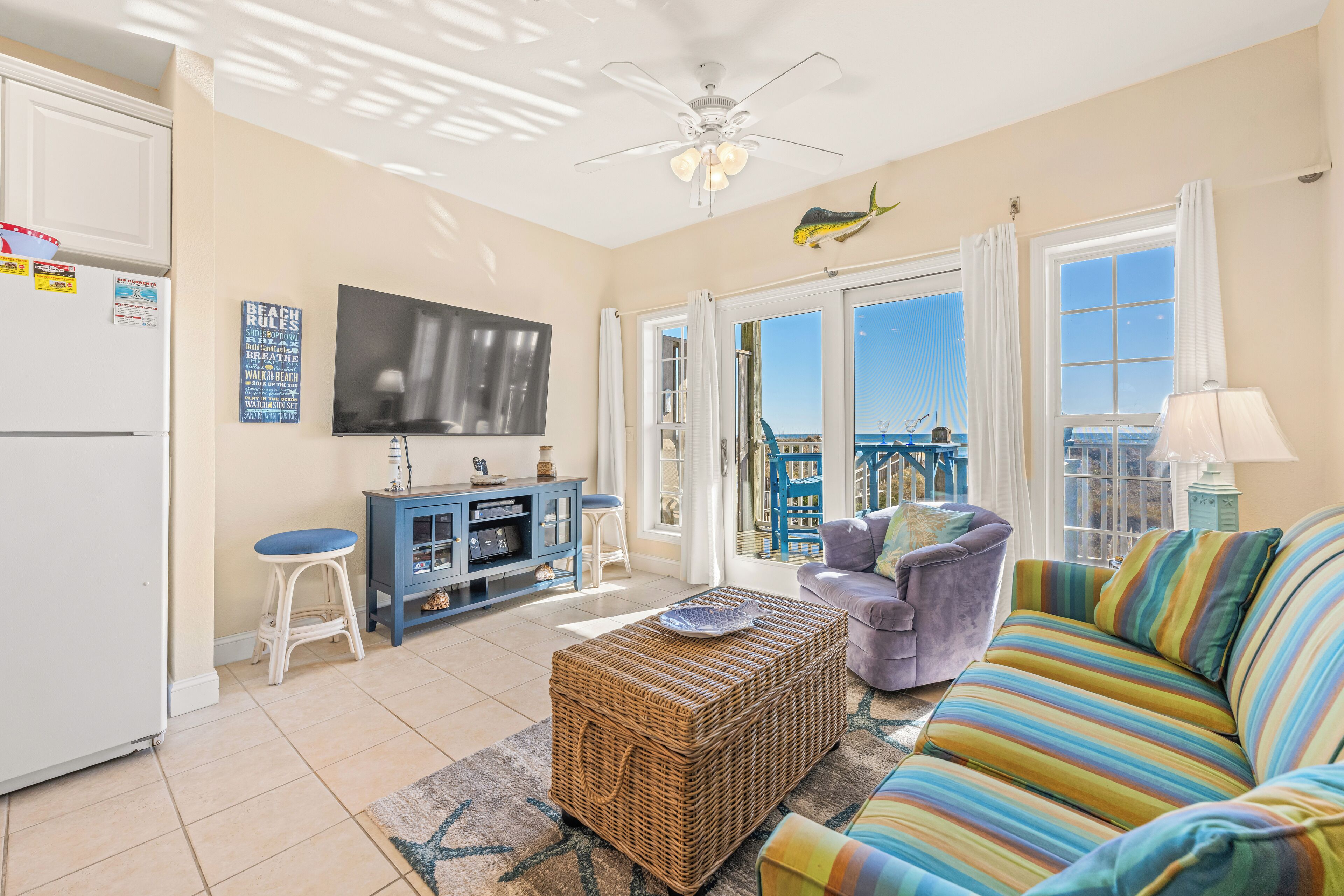 Smart TV, DVD player, books